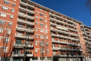 2 LOCALI A SESTO SAN GIOVANNI