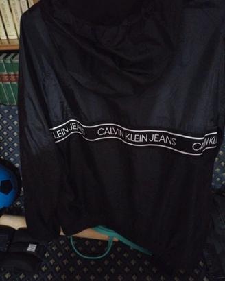 Kway Calvin klein jeans,felpa Guess pantaloncino O