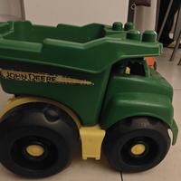 camion giocattolo 