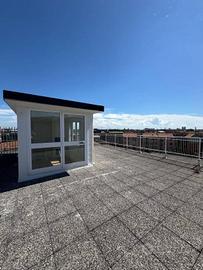 Appartamento di 120 m² con 3 locali e box auto a M