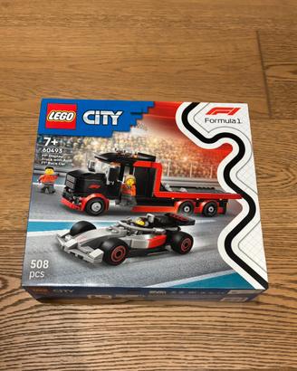 LEGO Display Truck F1® con auto da corsa Audi F1®
