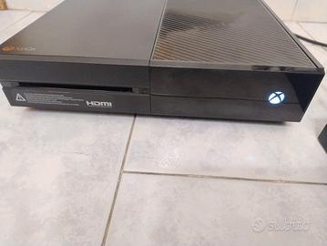 Console Xbox One  da 500 GB con alimentatore 