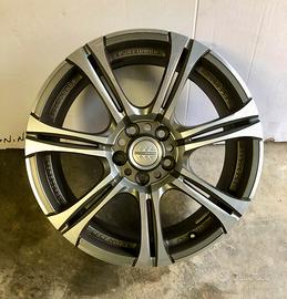 Cerchi momo design 17