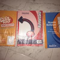 Ricariche fogli forati con rinforzo .