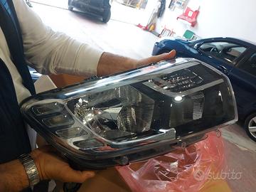 Faro destro a led  Dacia sandero /logan  dal 2017 