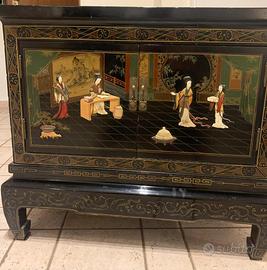 Credenza Cinese Bassa Laccata Nera decorata a mano