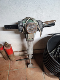 Martello demolitore Hitachi 220v