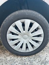 4 cerchi in ferro da 16 volkswagen  gomme205/55/16