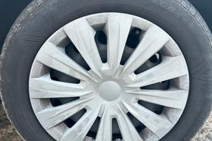 4 cerchi in ferro da 16 volkswagen  gomme205/55/16