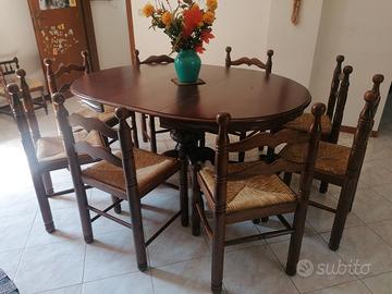 Tavolo e 8 sedie solo Bologna e dintorni 