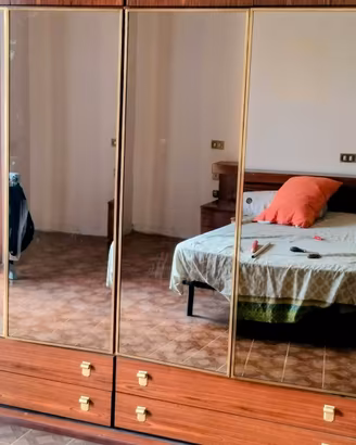 ** armadio camera da letto, specchiato grande**