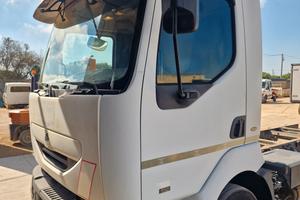 Renault Midlum 150 cv anno 2001 Ricambi