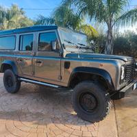 Defender 110 SW 300 tdi