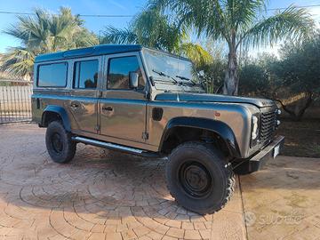 Defender 110 SW 300 tdi