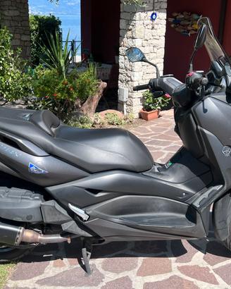 Yamaha XMAX 400 ABS