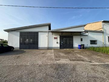 Immobile di 460 m² a Parma