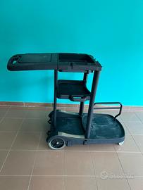 Carrello pulizie