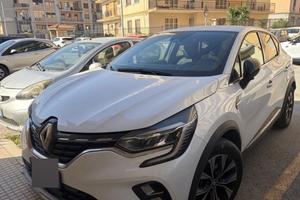 Renaul captur e-tech full hybrid rive gouche