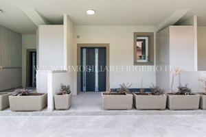 Appartamento di 95 m² con 3 locali e posto auto a 