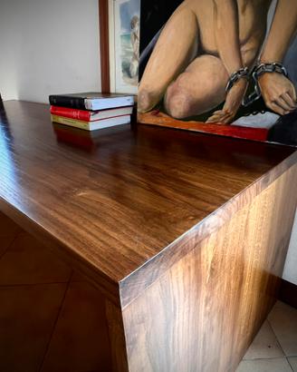 Mobile TV in rovere massello