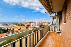 3 LOCALI A TRIESTE