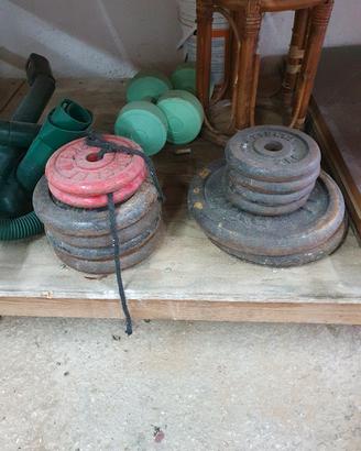 Panca piana + bilancere + dischi in ghisa