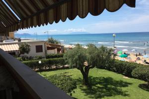 Appartamento proprio sul mare (finoa 6 posti letto
