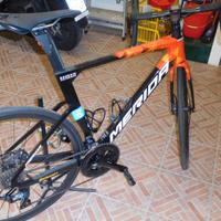 bici da corsa Merida 