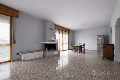 3 LOCALI A FORLÌ