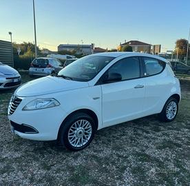 Lancia Ypsilon 0.9 TwinAir 85 CV 5 porte Metano Ec