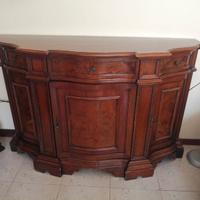 Mobile mezzaluna/credenza in stile e datato