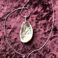 Collanina e ciondolo conchiglia e Swarovski