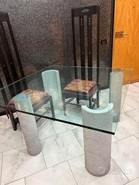 Tavolo da pranzo in vetro con basi cilindriche mod
