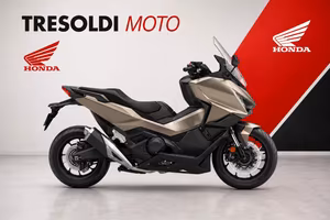 Honda Forza 750
