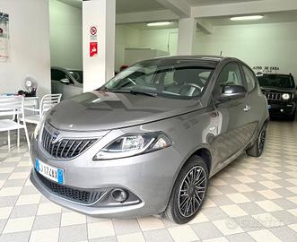 Lancia Ypsilon 1.0 S&S Hybrid Ecochic Gold 78.000k