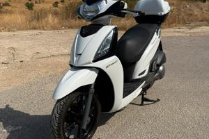 Kymco people s 300 gti