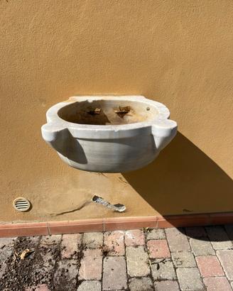 Vaso a forma di Mortaio a Parete - Marmo Bianco
