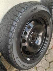 kit 4 ruote complete  15" Pirelli 195/60 R15