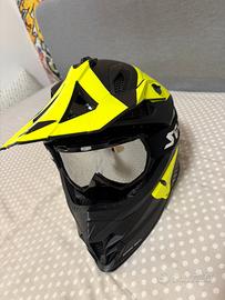 Casco motocross UFO taglia M