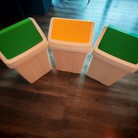 Bidoni con coperchio basculante