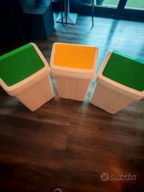 Bidoni con coperchio basculante