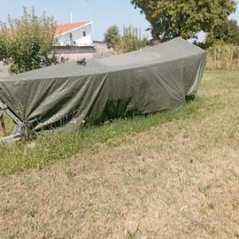 Barca in legno con motore