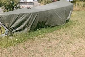 Barca in legno con motore