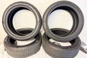 Gomme Pirelli P Zero R20