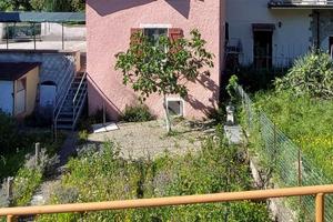 CASA INDIPENDENTE A SESTA GODANO