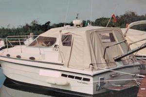 Azimut AZ28