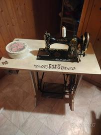 Macchina da cucire vintage