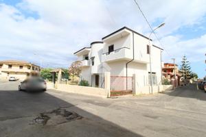 VILLA SINGOLA A ISOLA DI CAPO RIZZUTO