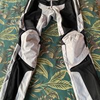 Pantaloni moto