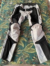 Pantaloni moto